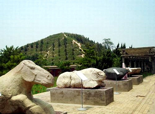 漢武帝の古墳茂陵と霍去病墓(图2)